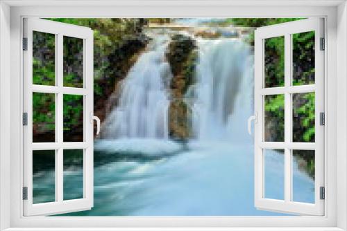 Fototapeta Naklejka Na Ścianę Okno 3D - 新緑の大泉の滝