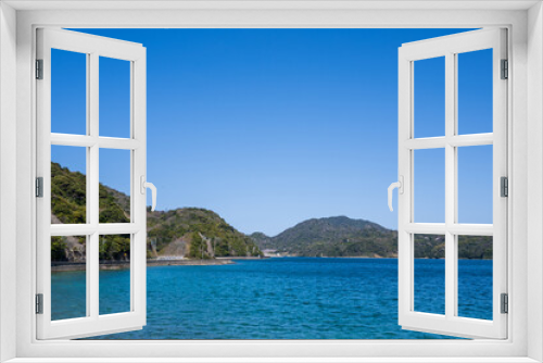 Fototapeta Naklejka Na Ścianę Okno 3D - 青海島の綺麗な海岸線と青空