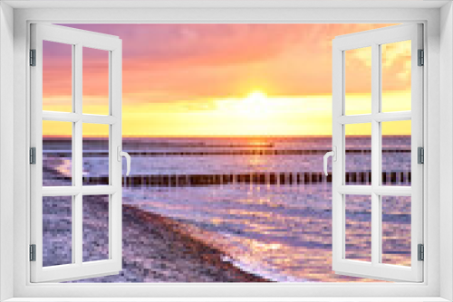 Fototapeta Naklejka Na Ścianę Okno 3D - Sunset on the Baltic Sea. Sea, bean strong colors. Vacation on the beach. Landscape