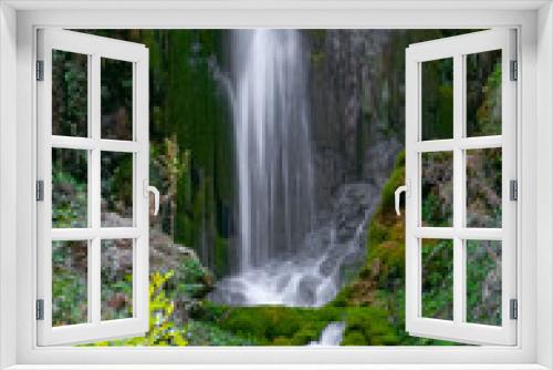 Fototapeta Naklejka Na Ścianę Okno 3D - waterfall in park