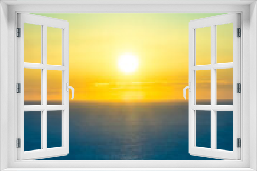 Fototapeta Naklejka Na Ścianę Okno 3D - 水平線の日の出