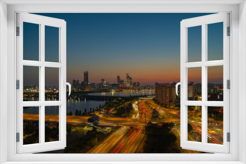 Fototapeta Naklejka Na Ścianę Okno 3D - Top view 63 building and han river best view landmark and traffic on evening time. Downtown cityscape and twilight in Seoul, South Korea