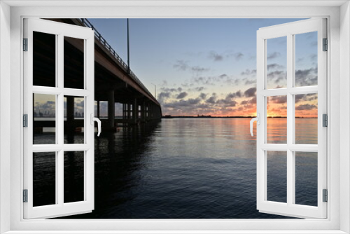 Fototapeta Naklejka Na Ścianę Okno 3D - Rickenbacker Causeway bridge between Miami and Virginia Key, Florida at sunrise.