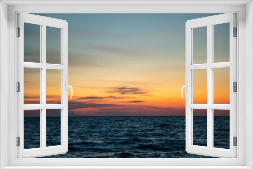 Fototapeta Naklejka Na Ścianę Okno 3D - Pôr do sol de frente para mar