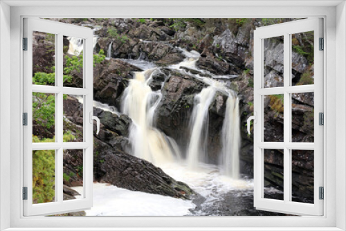 Fototapeta Naklejka Na Ścianę Okno 3D - Close up of a section of Rogie Falls, Scotland UK

