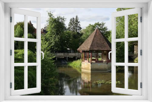 Fototapeta Naklejka Na Ścianę Okno 3D - La rivière Armance dans Saint Florentin, village de Saint Florentin, département de l'Yonne, France
