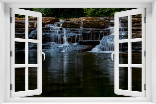 Fototapeta Naklejka Na Ścianę Okno 3D - Campbell Falls in West Virginia