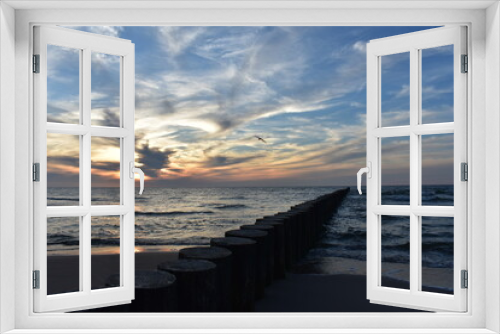 Fototapeta Naklejka Na Ścianę Okno 3D - Ostsee - Polen - Strand - Sonnenuntergang - Möven - Wasser