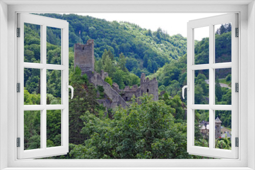 Fototapeta Naklejka Na Ścianę Okno 3D - Niederburg Manderscheid in der Eifel – Rheinland-Pfalz