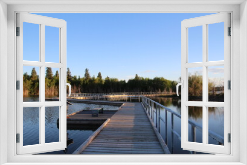Fototapeta Naklejka Na Ścianę Okno 3D - wooden bridge over lake
