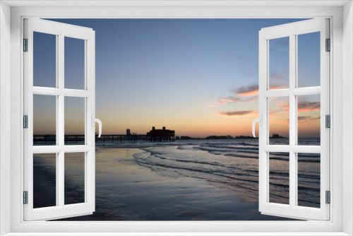 Fototapeta Naklejka Na Ścianę Okno 3D - sunset at the beach  