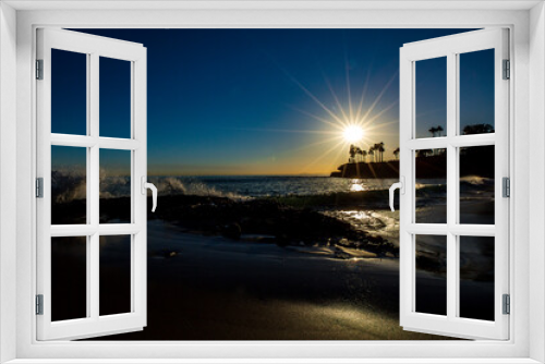 Fototapeta Naklejka Na Ścianę Okno 3D - sunset at the beach.  Laguna Beach, California