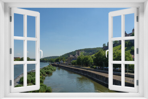 Fototapeta Naklejka Na Ścianę Okno 3D - Die Stadt Würzburam Main 