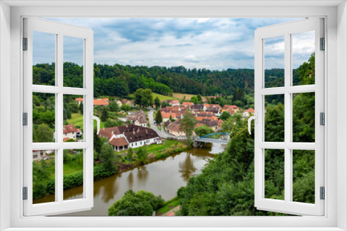 Fototapeta Naklejka Na Ścianę Okno 3D - The town of Bechyne and the river Luznice, in southern Bohemia