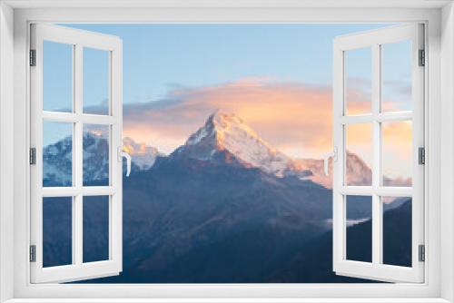 Fototapeta Naklejka Na Ścianę Okno 3D - Misty mountains, morning in Himalayas, Nepal, Annapurna conservation area