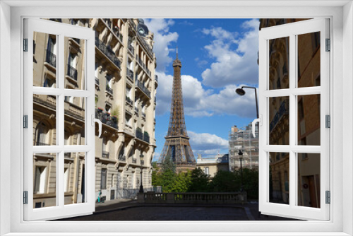 Fototapeta Naklejka Na Ścianę Okno 3D - The Eiffel Tower with and traditional French houses ,Paris, France