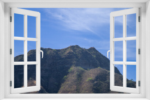 Fototapeta Naklejka Na Ścianę Okno 3D - Panoramic View of Diamond Head Crater in Hawaii with Room for Text 
