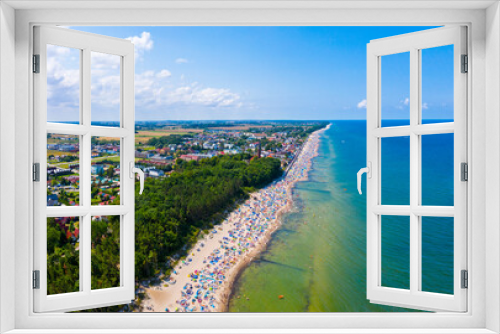 Fototapeta Naklejka Na Ścianę Okno 3D - Letnia panorama wybrzeża nad Morzem Bałtyckim, plaża w miejscowości Sarbinowo	
