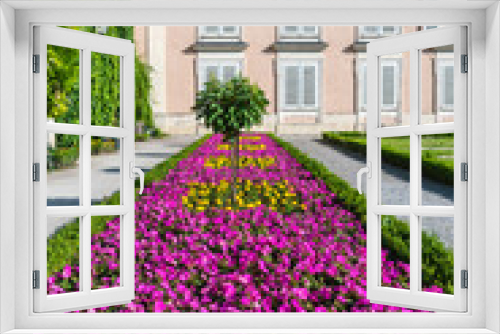Fototapeta Naklejka Na Ścianę Okno 3D - Blumenbeet im Mirabell Garten in Salzburg