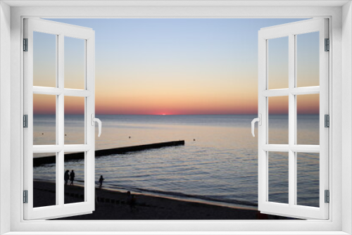 Fototapeta Naklejka Na Ścianę Okno 3D - spectacular sunset on the Baltic sea beach	