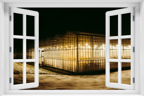 Fototapeta Naklejka Na Ścianę Okno 3D - Greenhouse in the night
