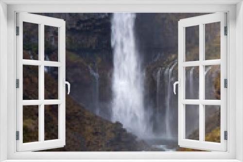Fototapeta Naklejka Na Ścianę Okno 3D - 紅葉の華厳の滝