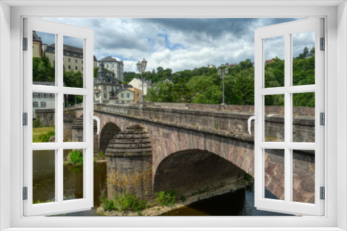 Fototapeta Naklejka Na Ścianę Okno 3D - Historische Brücke zur Altstadt von Weilburg