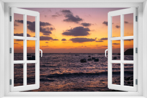 Fototapeta Naklejka Na Ścianę Okno 3D - Golden sunset at Alexandria coast Egypt 
