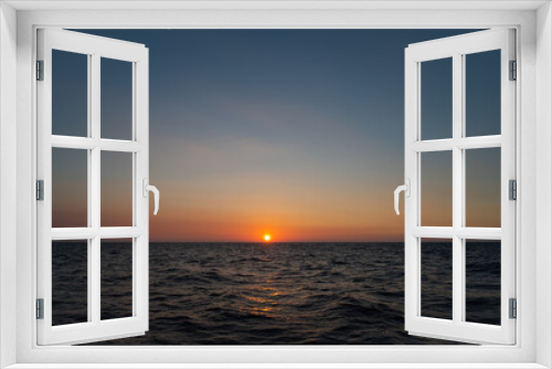 Fototapeta Naklejka Na Ścianę Okno 3D - 夏の玄界灘に沈む美しい夕陽