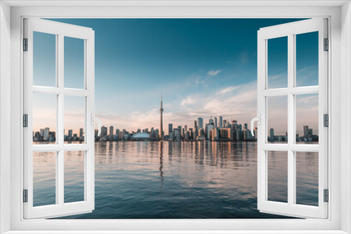 Fototapeta Naklejka Na Ścianę Okno 3D - Toronto city skyline from Center Island at Ontario, Canada