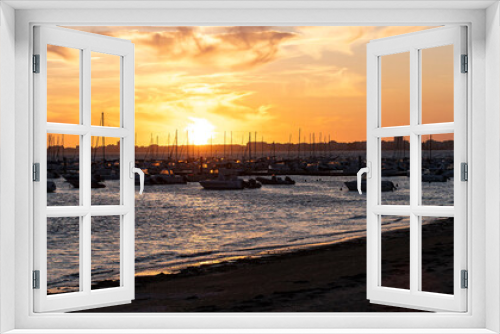 Fototapeta Naklejka Na Ścianę Okno 3D - Sunset over the town, the sea and the port of Pornichet in Brittany