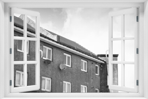Fototapeta Naklejka Na Ścianę Okno 3D - Derelict council house in poor housing estate slum with many social welfare issues in Port Glasgow