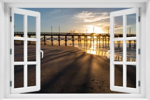 Fototapeta Naklejka Na Ścianę Okno 3D - Pier Sunrise