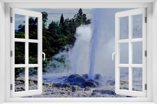 Fototapeta Naklejka Na Ścianę Okno 3D - Pohutu Geyser