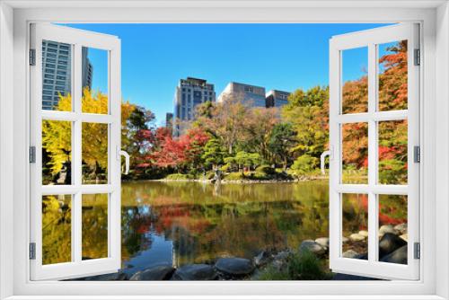 Fototapeta Naklejka Na Ścianę Okno 3D - 東京都千代田区　日比谷公園の秋の風景