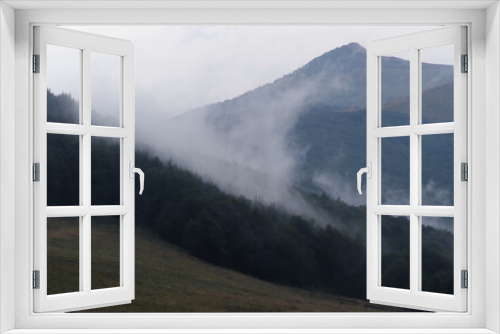 Fototapeta Naklejka Na Ścianę Okno 3D - Po burzy w górach