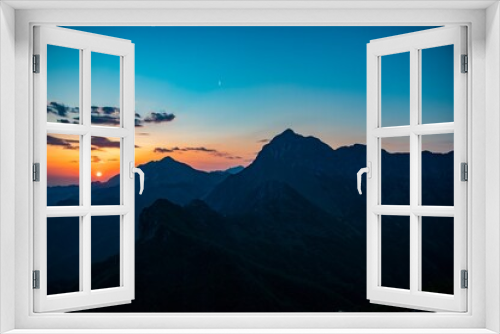 Fototapeta Naklejka Na Ścianę Okno 3D - tramonto sulle apuane