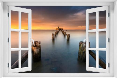 Fototapeta Naklejka Na Ścianę Okno 3D - Zachód słońca na plaży Gdynia Babie Doły z widokiem na: morze bałtyckie, plaża, falochron i torpedownia 