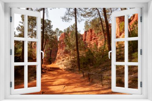 Fototapeta Naklejka Na Ścianę Okno 3D - View of the red lands in the Luberon Natural Park, Roussillon France.