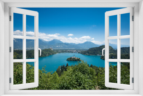 Fototapeta Naklejka Na Ścianę Okno 3D - Widok na jezioro Bled w Słowenii.