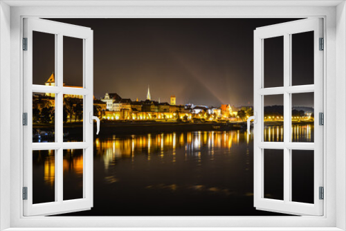 Fototapeta Naklejka Na Ścianę Okno 3D - Nocny widok na miasto Toruń
