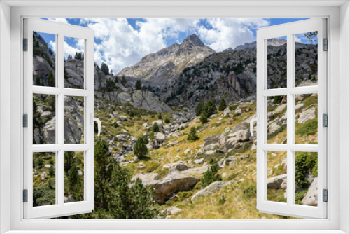 Fototapeta Naklejka Na Ścianę Okno 3D - rocky mountain landscape