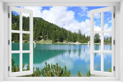 Fototapeta Naklejka Na Ścianę Okno 3D - Panoramaaufnahme vom Seebensee vor Zugspitzmassiv