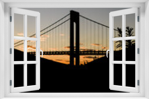 Fototapeta Naklejka Na Ścianę Okno 3D - Verrazano - bridge during sunset in New York