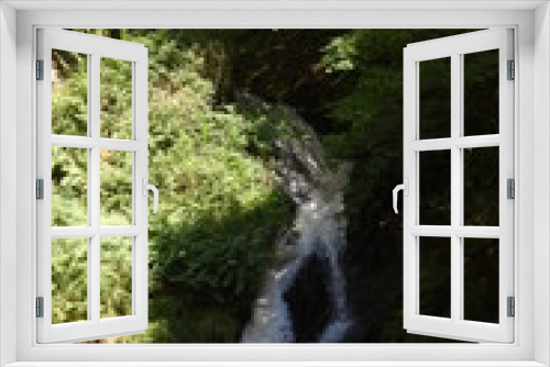Fototapeta Naklejka Na Ścianę Okno 3D - the waterfall at hafod estate