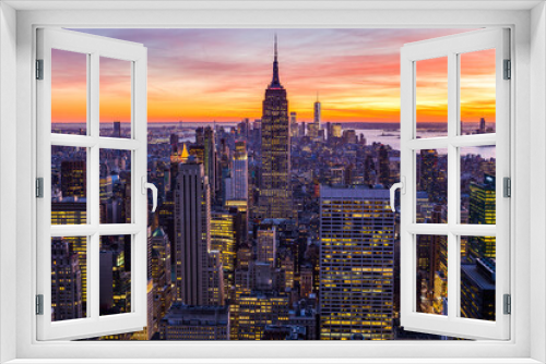 Fototapeta Naklejka Na Ścianę Okno 3D - New York City Skyline at sunset