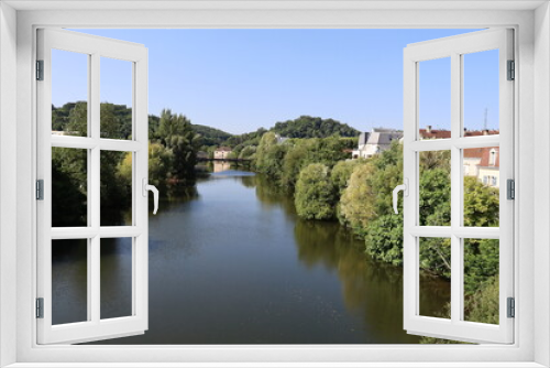 Fototapeta Naklejka Na Ścianę Okno 3D - La rivière l'Isle dans Périgueux, ville de Périgueux, département de la Dordogne, France