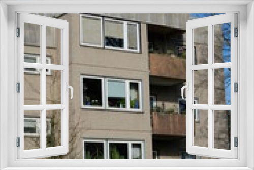 Fototapeta Naklejka Na Ścianę Okno 3D - FU 2022-02-12 DellDunn 4 Wohnhaus mit Fenstern und Balkonen