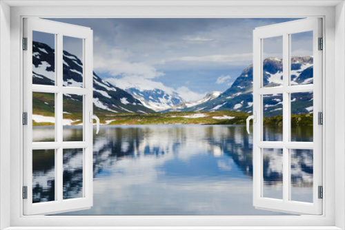 Fototapeta Naklejka Na Ścianę Okno 3D - Norway mountain lake reflection