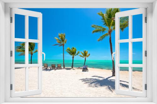 Fototapeta Naklejka Na Ścianę Okno 3D - Idyllic white sand beach in Islamorada on Florida Keys